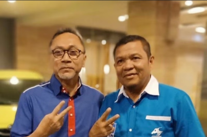 Ketua DPD PAN Kota Padangsidempuan, Erwin Nasution,SH.MM bersama Ketua Umum DPP PAN, Zulkifli Hasan ( Photo: Dokumen Berita28.com )